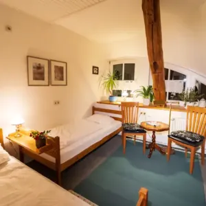 2 Bett Zimmer